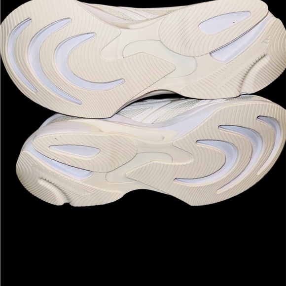 Adidas|Stella McCartney Sneakers - Picture 6 of 9